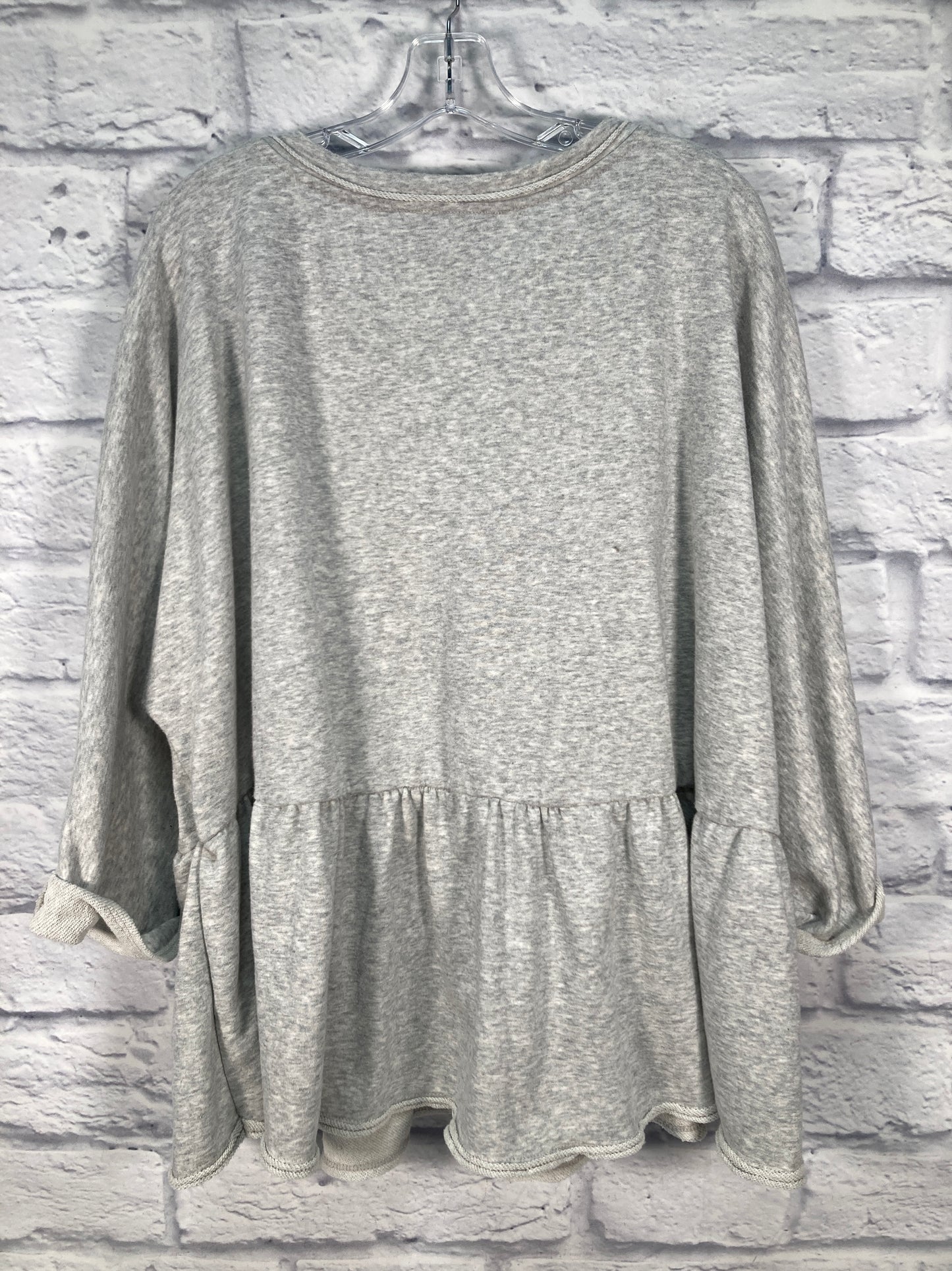 Top Long Sleeve By Saturday/sunday In Grey, Size: 2x