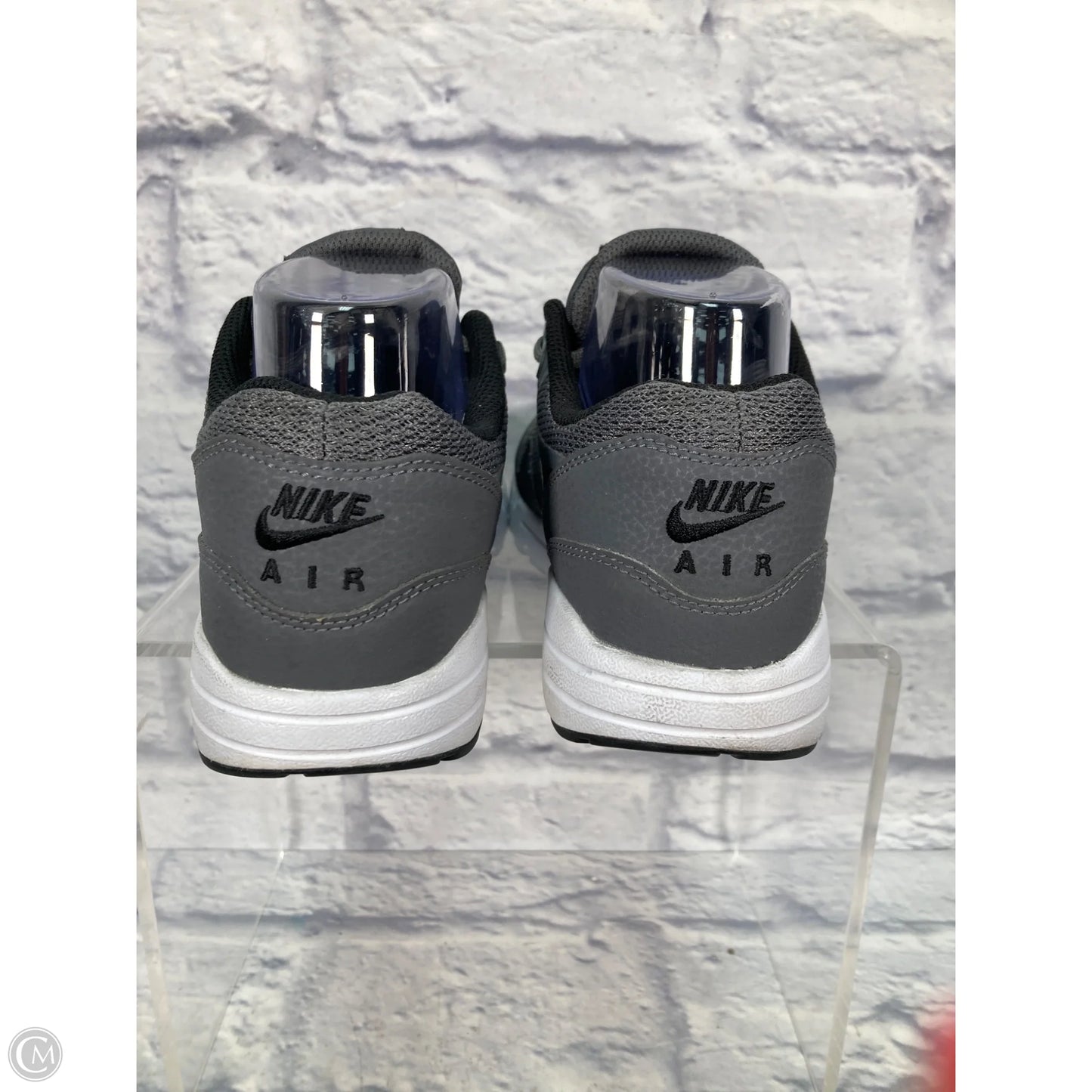 Shoes Athletic By Nike In Grey, Size: 6.5