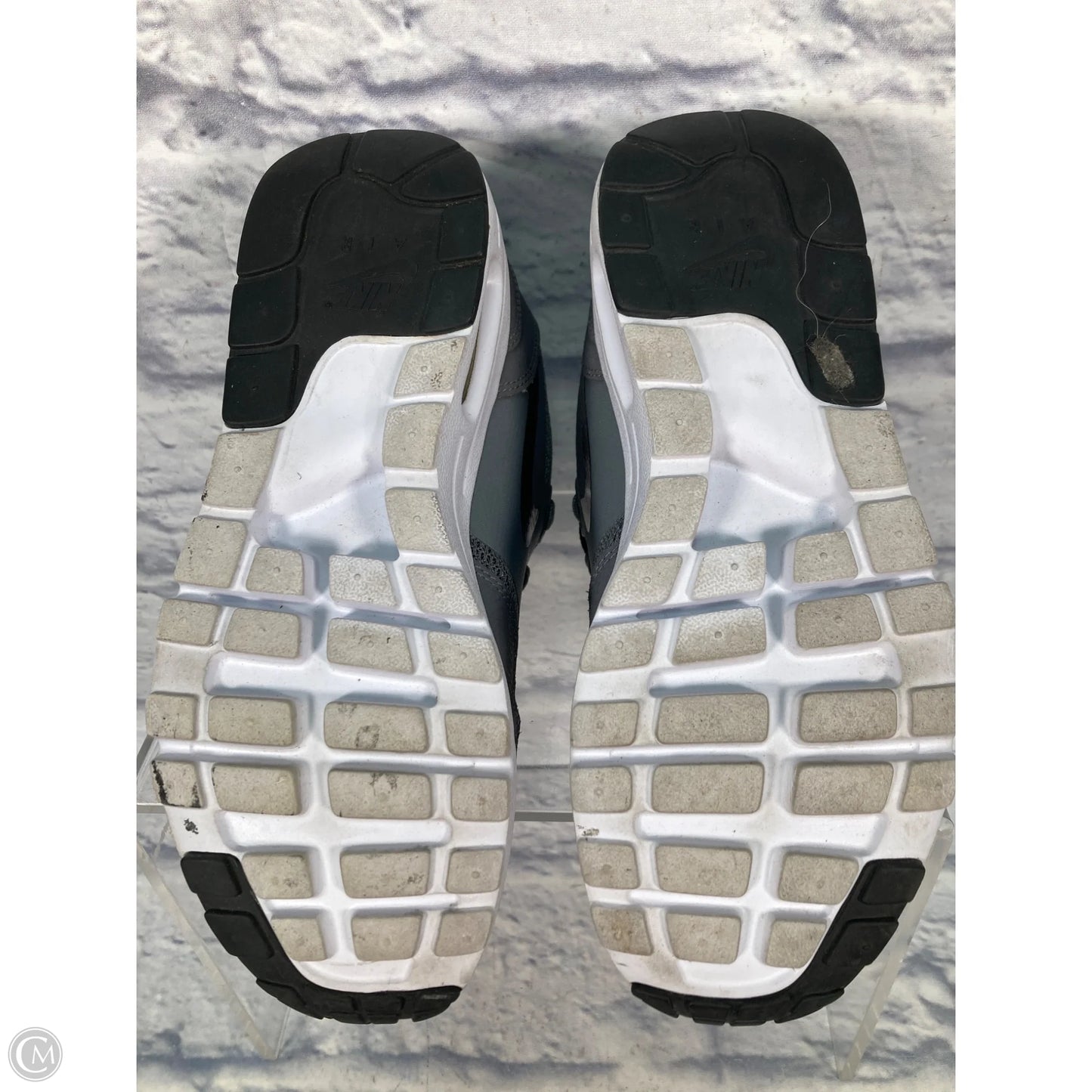 Shoes Athletic By Nike In Grey, Size: 6.5