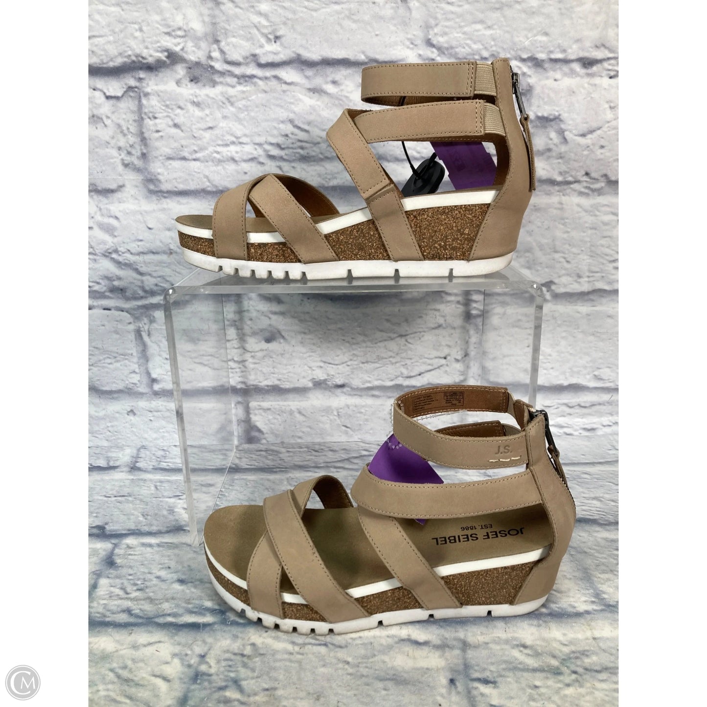 Sandals Flats By Josef Seibel In Brown, Size: 7.5