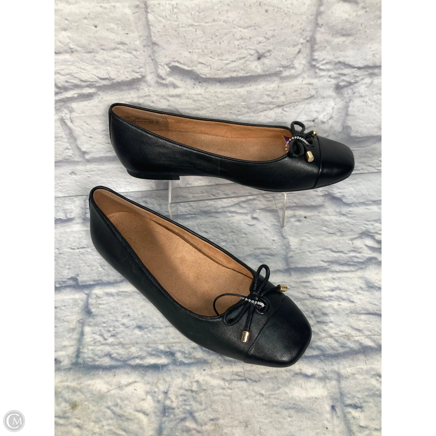 Shoes Flats By Vionic In Black, Size: 9