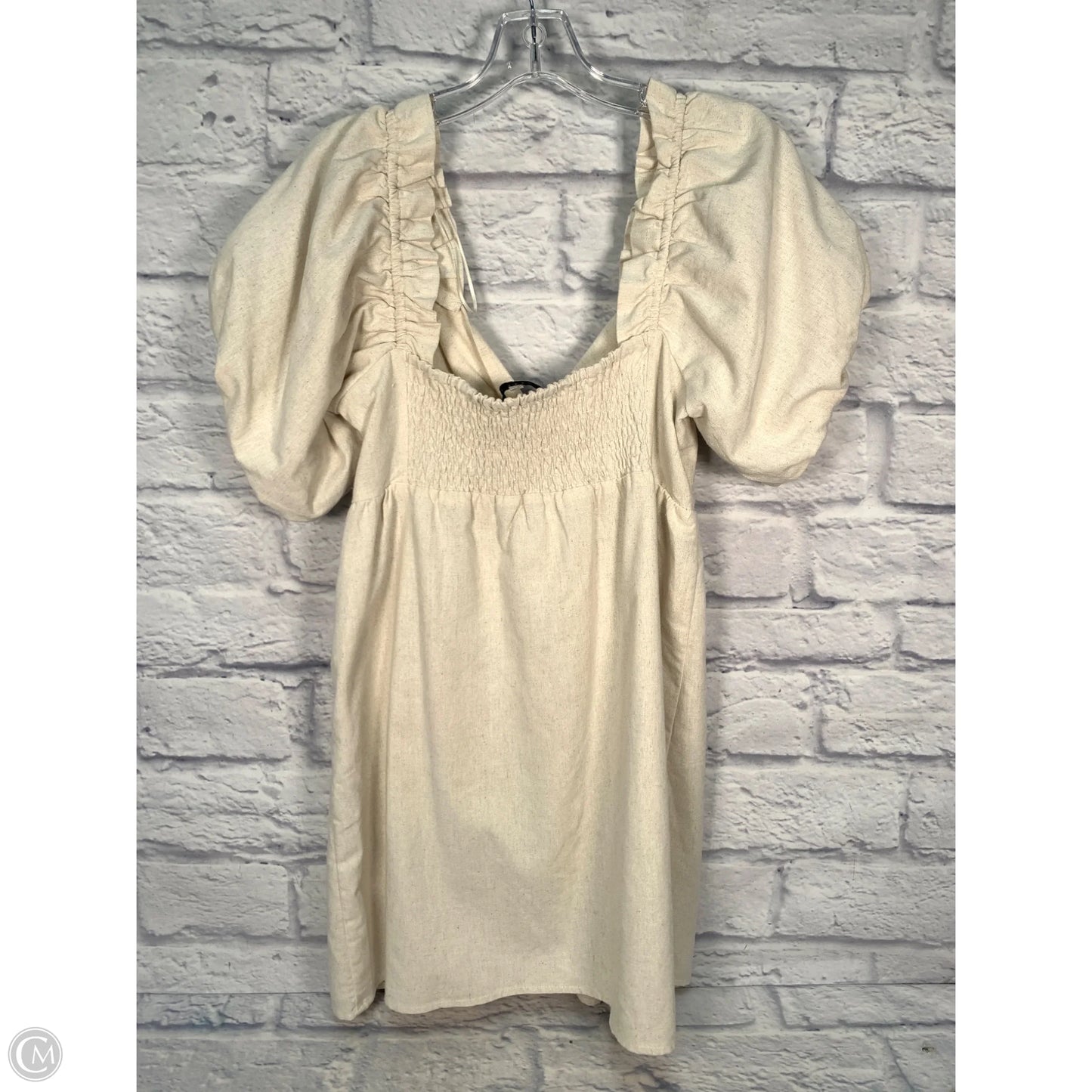 Dress Party Short By Clothes Mentor In Cream, Size: M