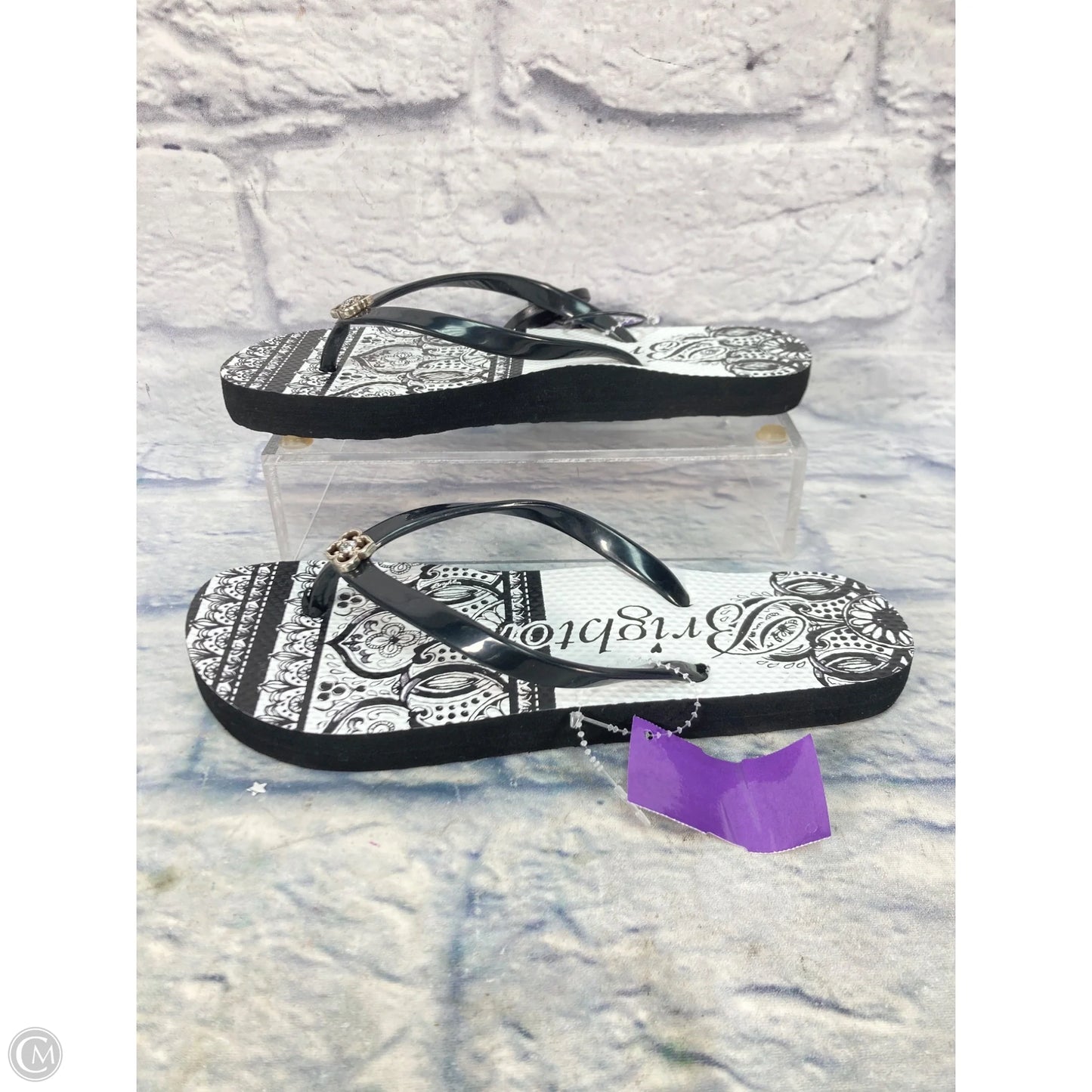 Sandals Flip Flops By Brighton In Black & White, Size: 6