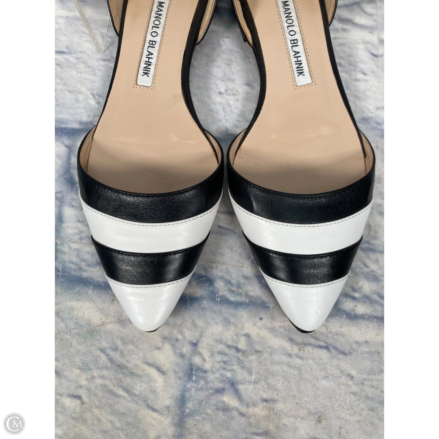 Shoes Luxury Designer By Manolo Blahnik In Black & White, Size: 6