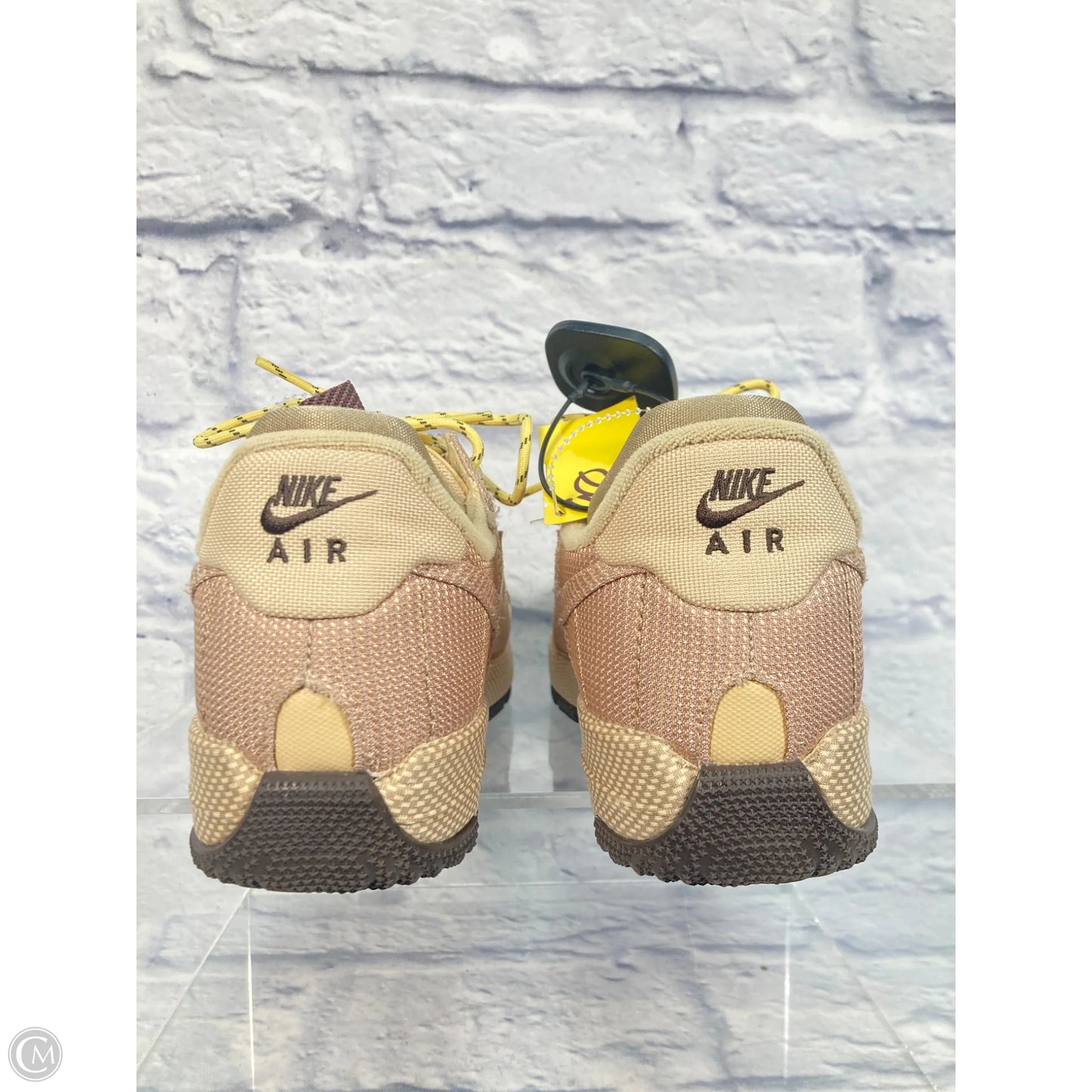 Shoes Sneakers By Nike In Brown & Yellow, Size: 9