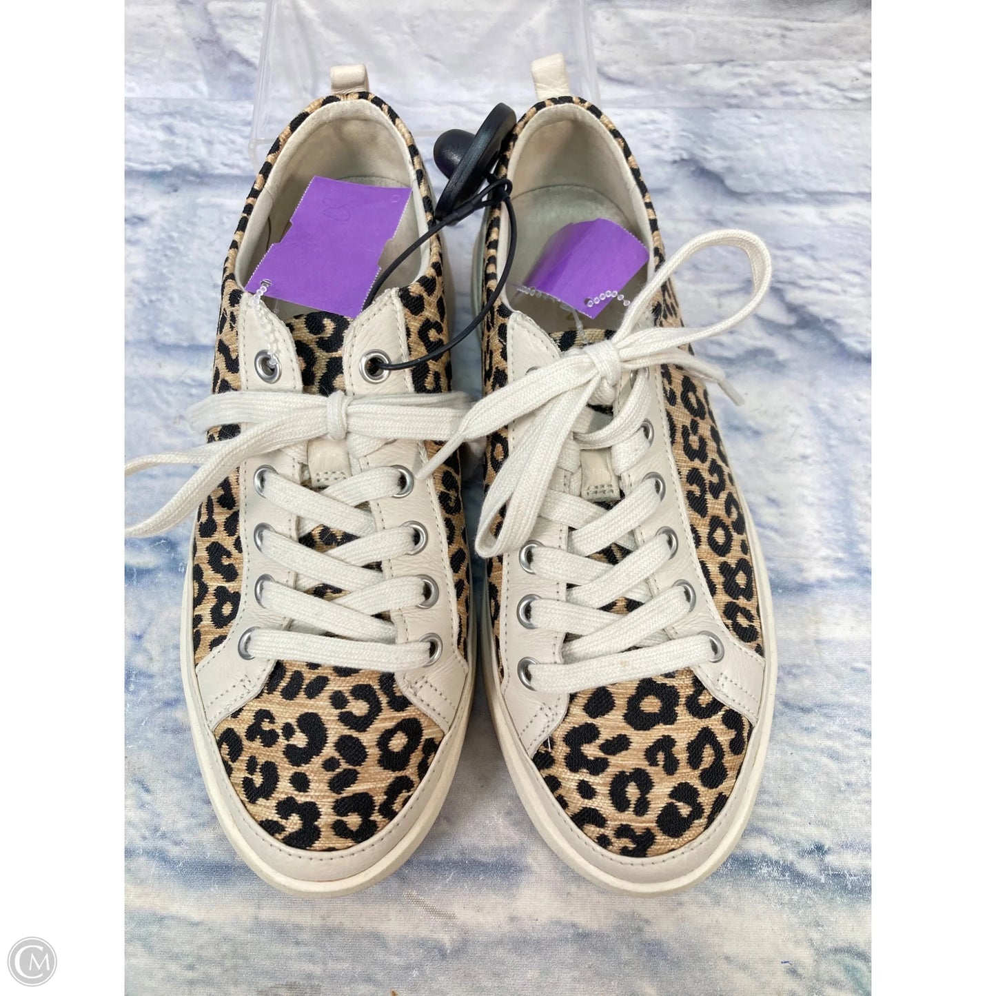 Shoes Sneakers By Vionic In Animal Print, Size: 7