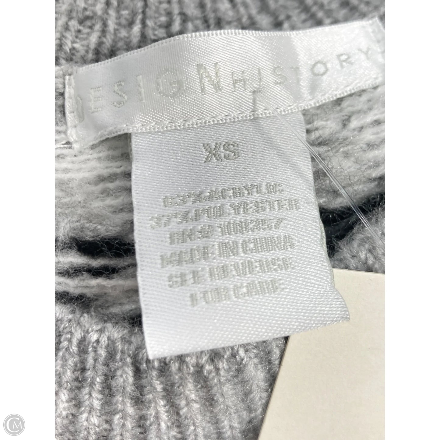 Sweater By Design History In Grey & White, Size: Xs