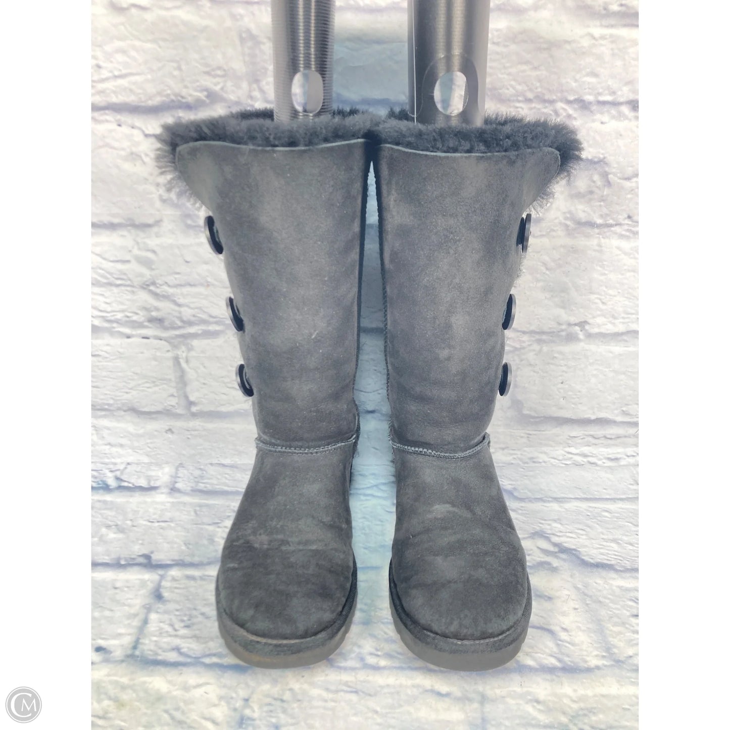 Boots Designer By Ugg In Black, Size: 8