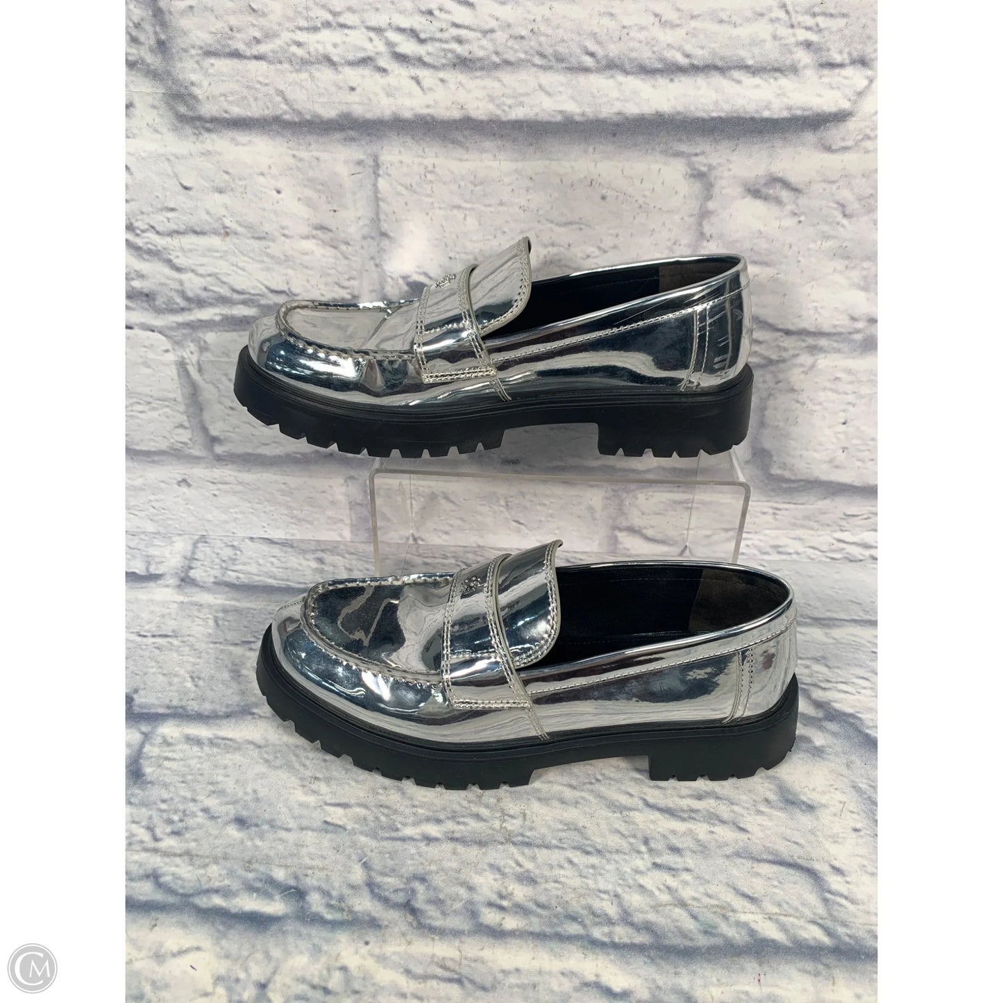 Shoes Designer By Tory Burch In Silver, Size: 7