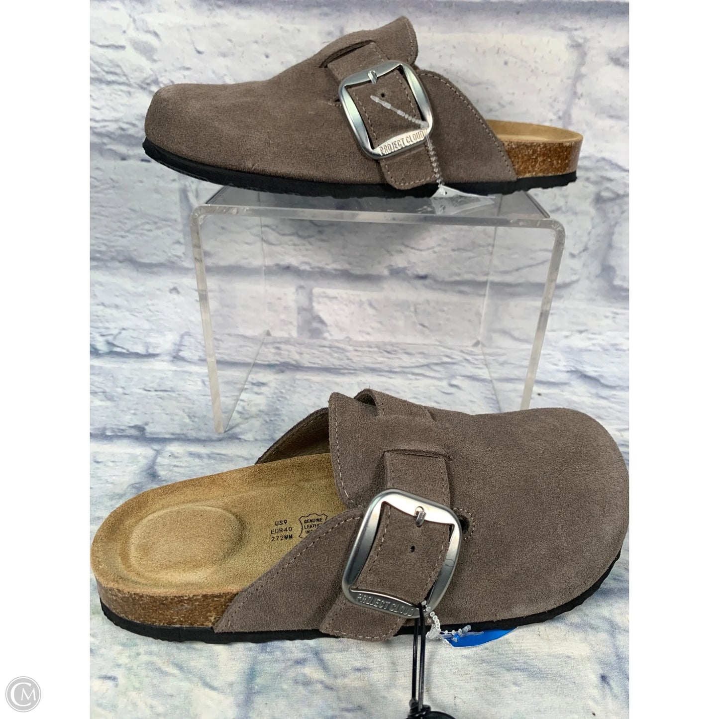 Shoes Flats By Clothes Mentor In Brown, Size: 9