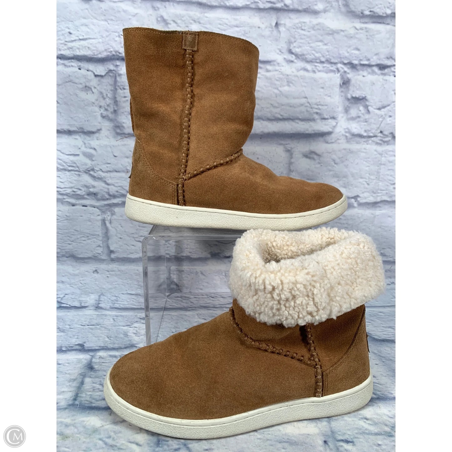 Boots Designer By Ugg In Brown, Size: 8