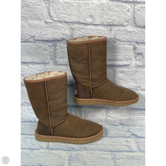 Boots Designer By Ugg In Brown, Size: 7