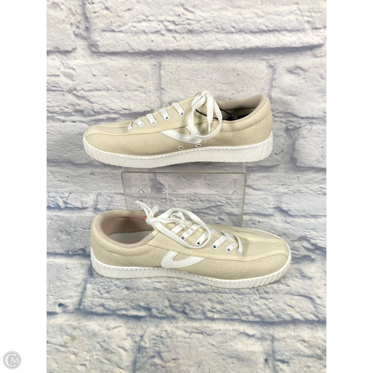 Shoes Sneakers By Tretorn In Cream, Size: 9