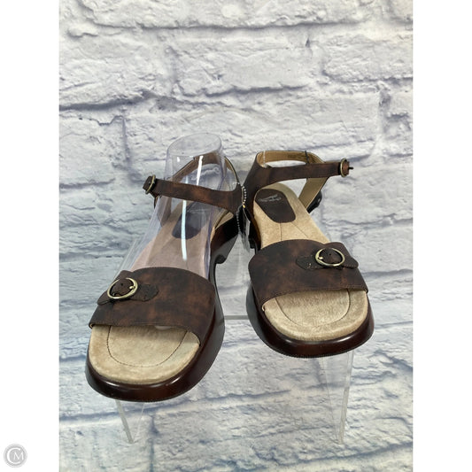 Sandals Heels Block By Dansko In Brown, Size: 10.5