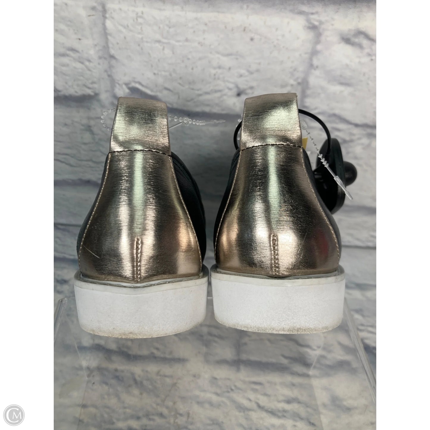 Shoes Designer By Karl Lagerfeld In Black & Silver, Size: 9