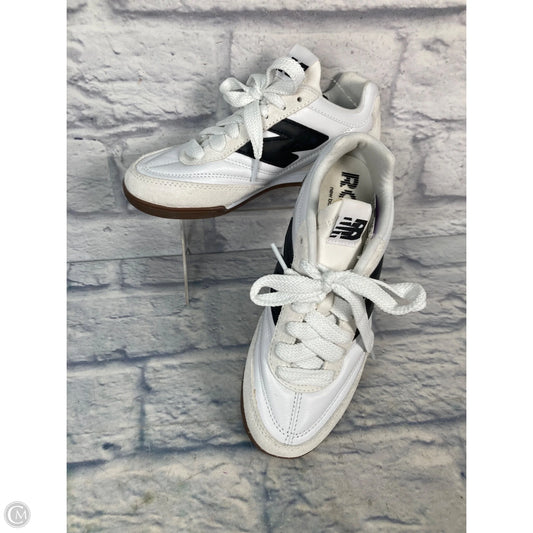 Shoes Sneakers By New Balance In Black & White, Size: 5.5