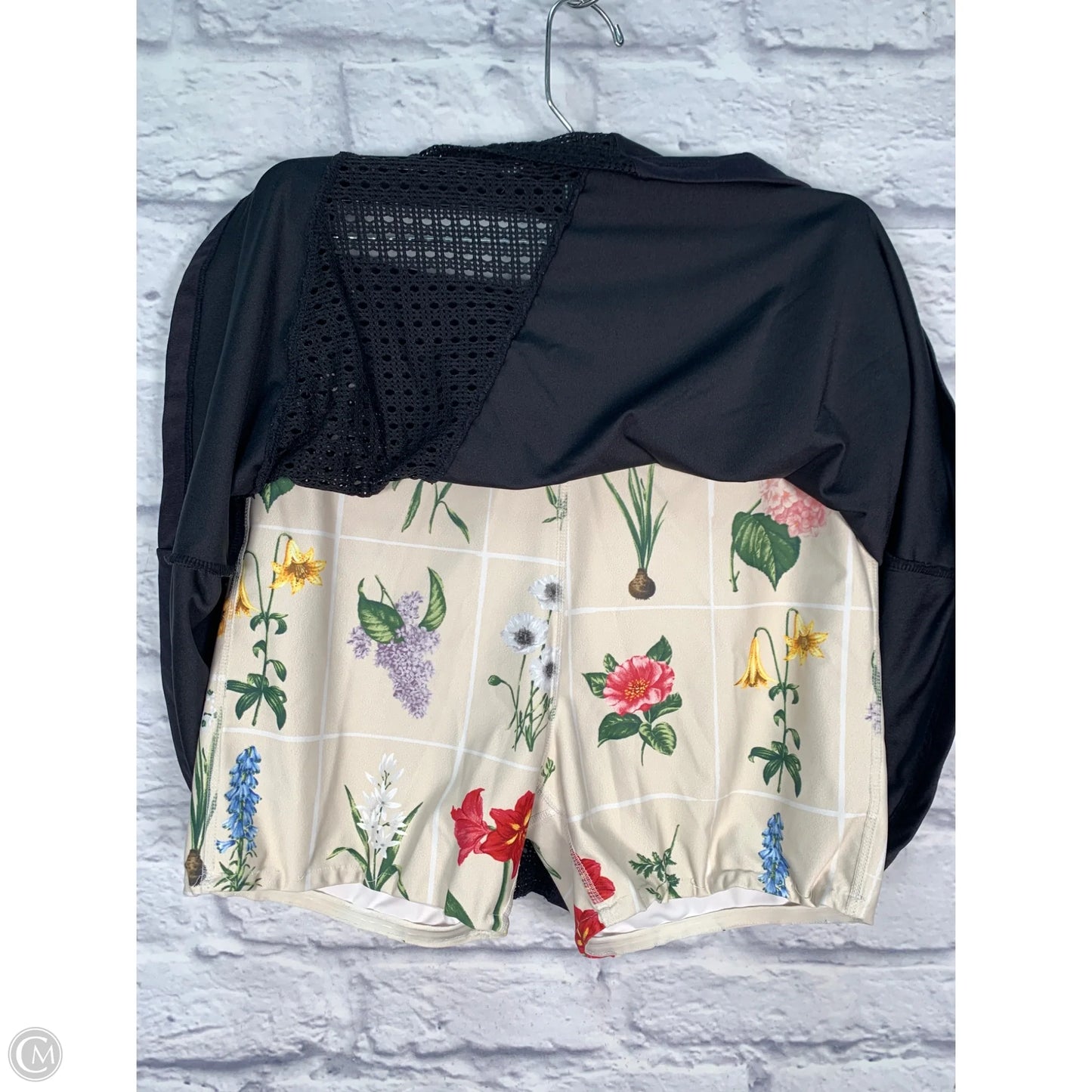 Athletic Skort By Tuckernuck In Black & Cream, Size: M