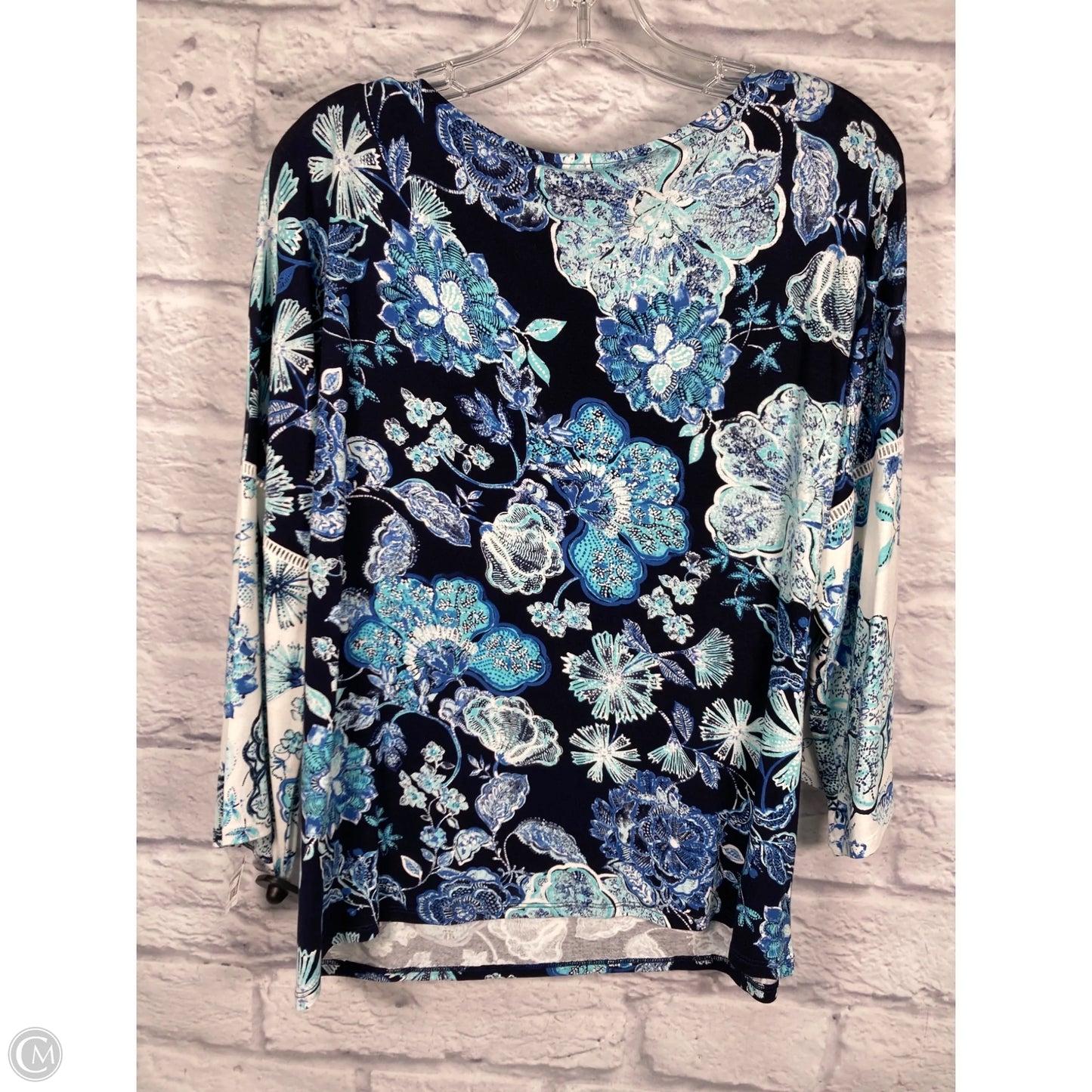 Top 3/4 Sleeve By Chicos In Blue & White, Size: L
