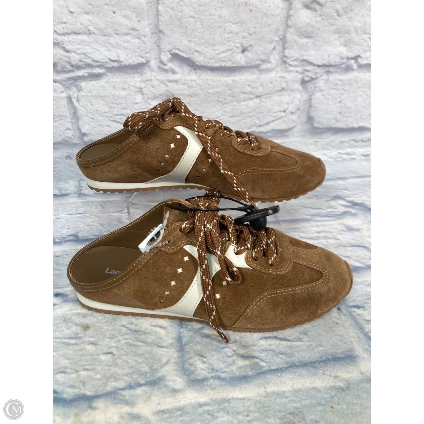 Shoes Sneakers By Clothes Mentor In Brown & White, Size: 8