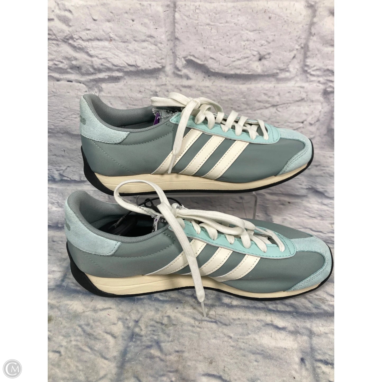 Shoes Sneakers By Adidas In Green & White, Size: 8