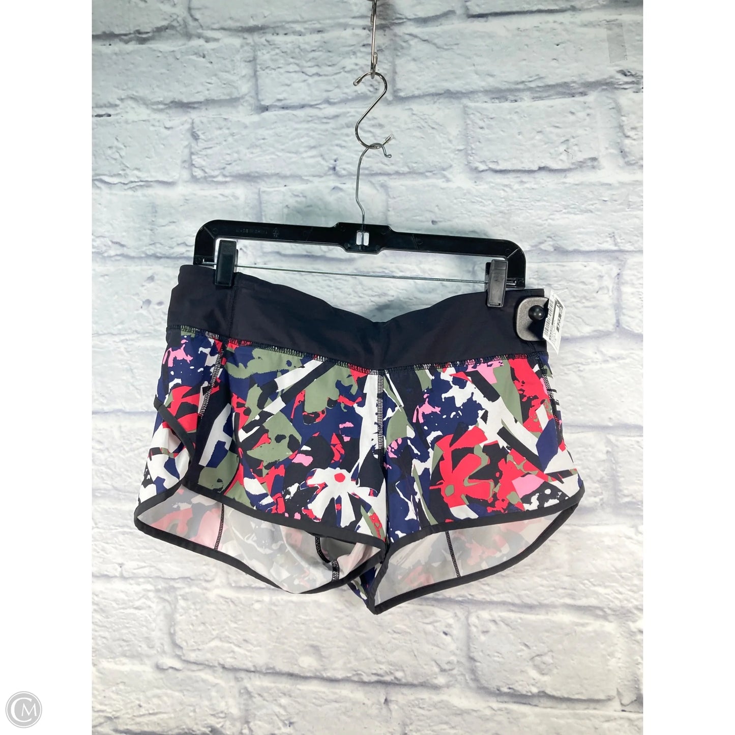 Athletic Shorts By Lululemon In Black & Green, Size: M