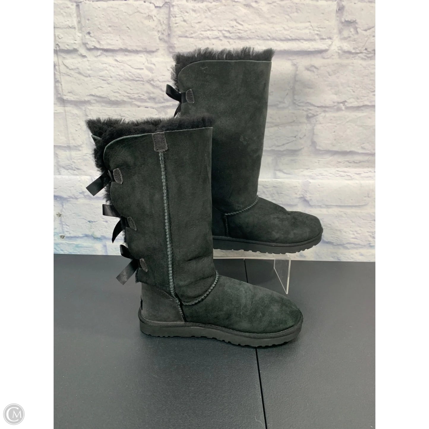 Boots Designer By Ugg In Black, Size: 7