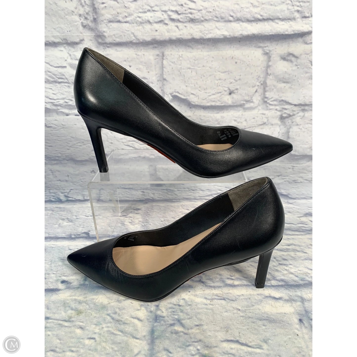 Shoes Designer By Stuart Weitzman In Black, Size: 6.5