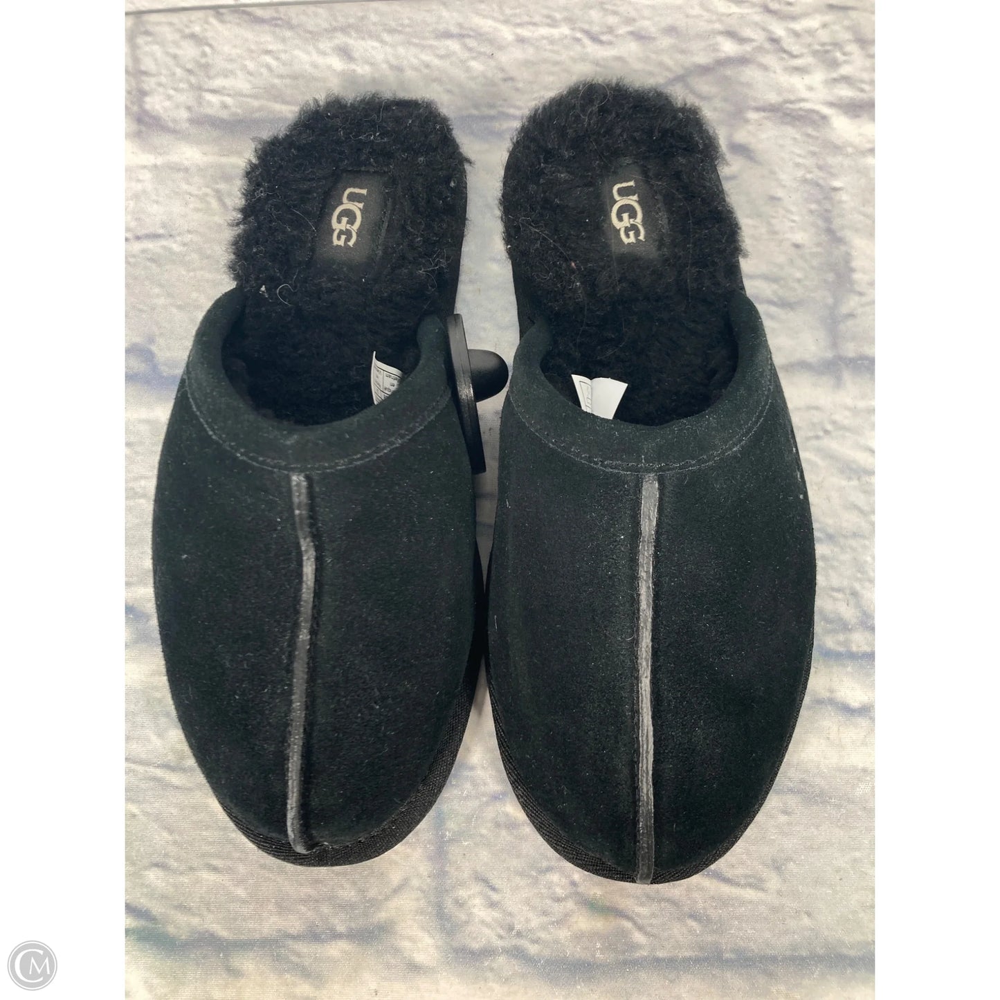 Slippers Designer By Ugg In Black, Size: 7