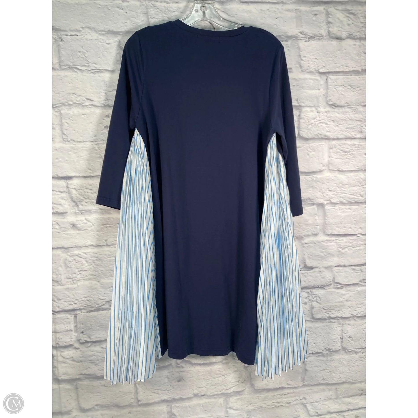 Dress Casual Short By Pomander Place In Blue & White, Size: L
