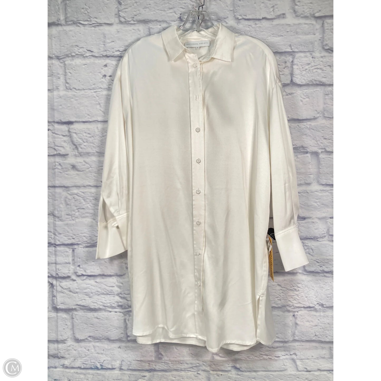 Tunic 3/4 Sleeve By Clothes Mentor In White, Size: S