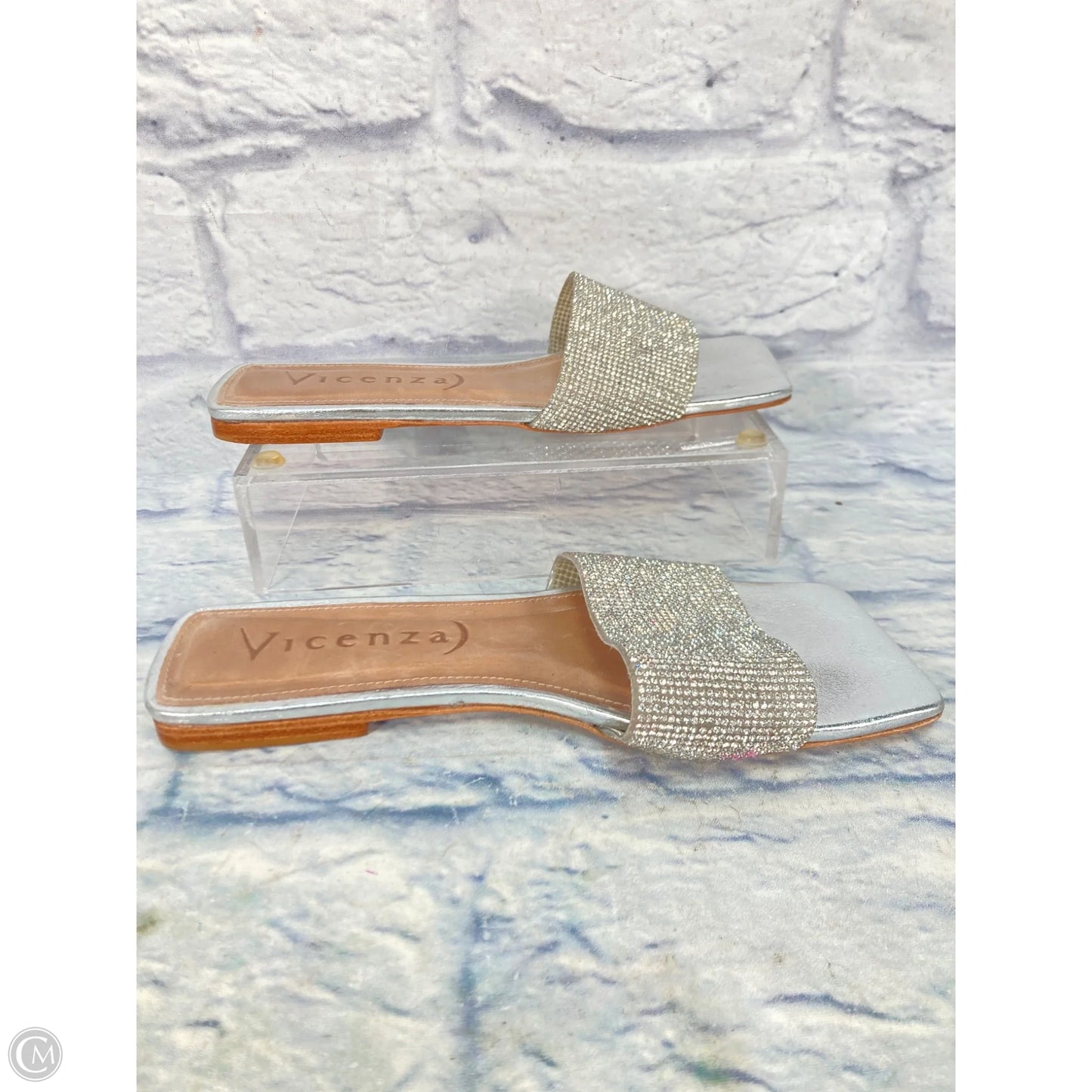 Sandals Flats By Anthropologie In Silver, Size: 7