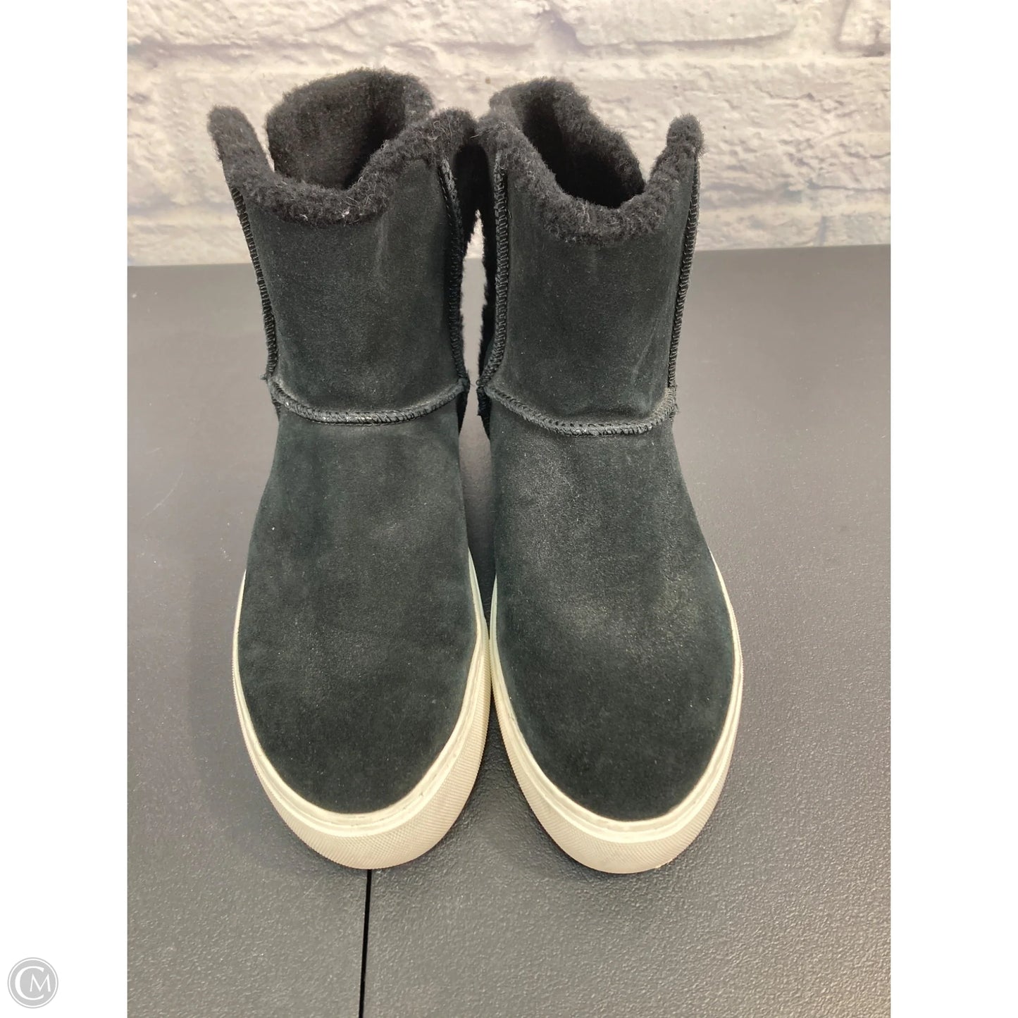 Boots Designer By Ugg In Black, Size: 10