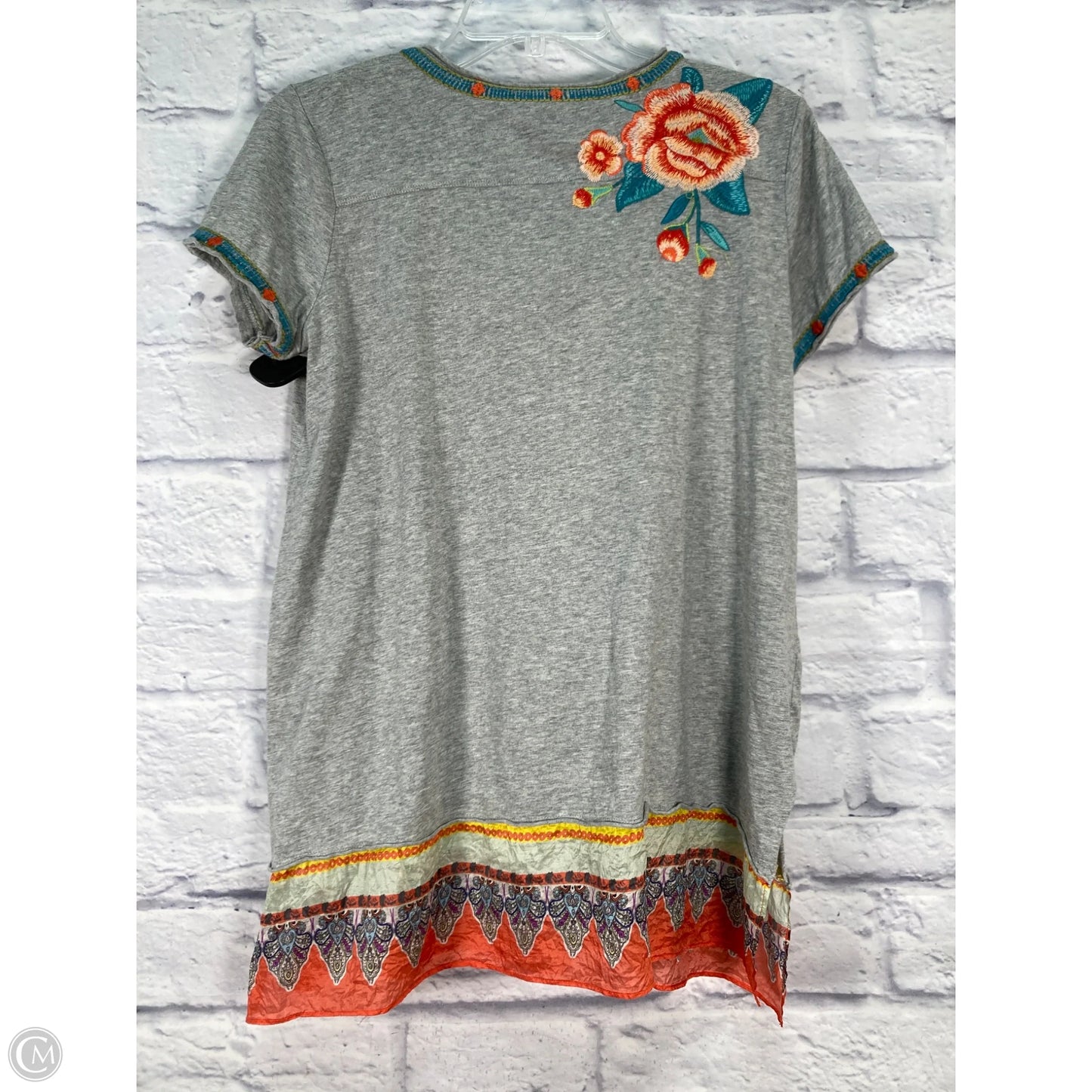 Top Short Sleeve By Johnny Was In Grey, Size: S