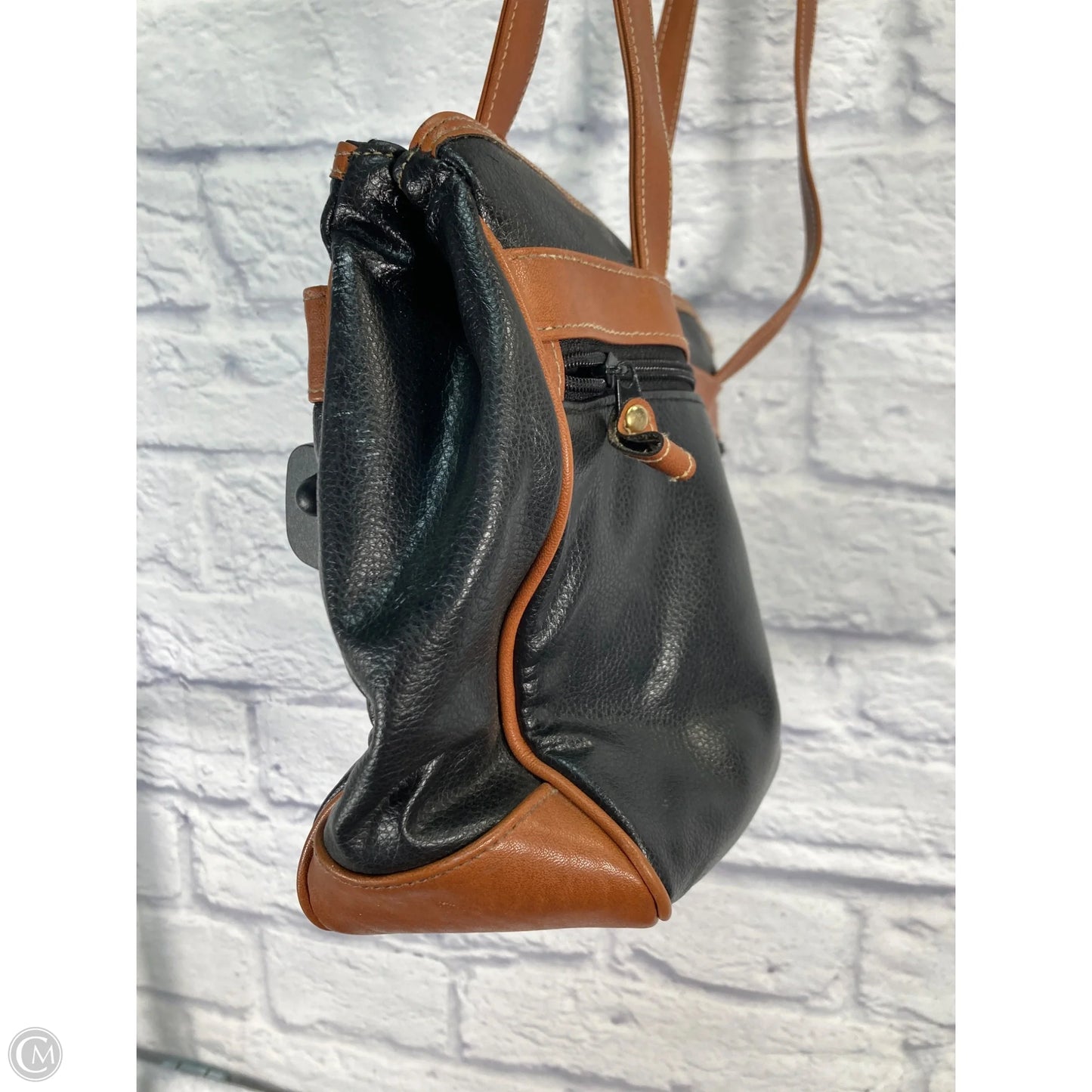 Handbag Leather By Capezio, Size: Medium
