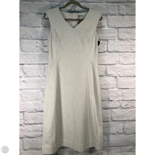 Dress Casual Short By Clothes Mentor In Cream, Size: M
