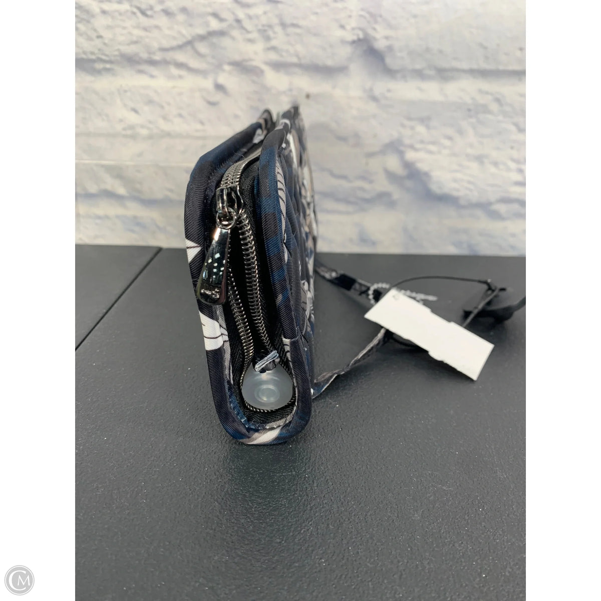 Makeup Bag By Lug, Size: Medium