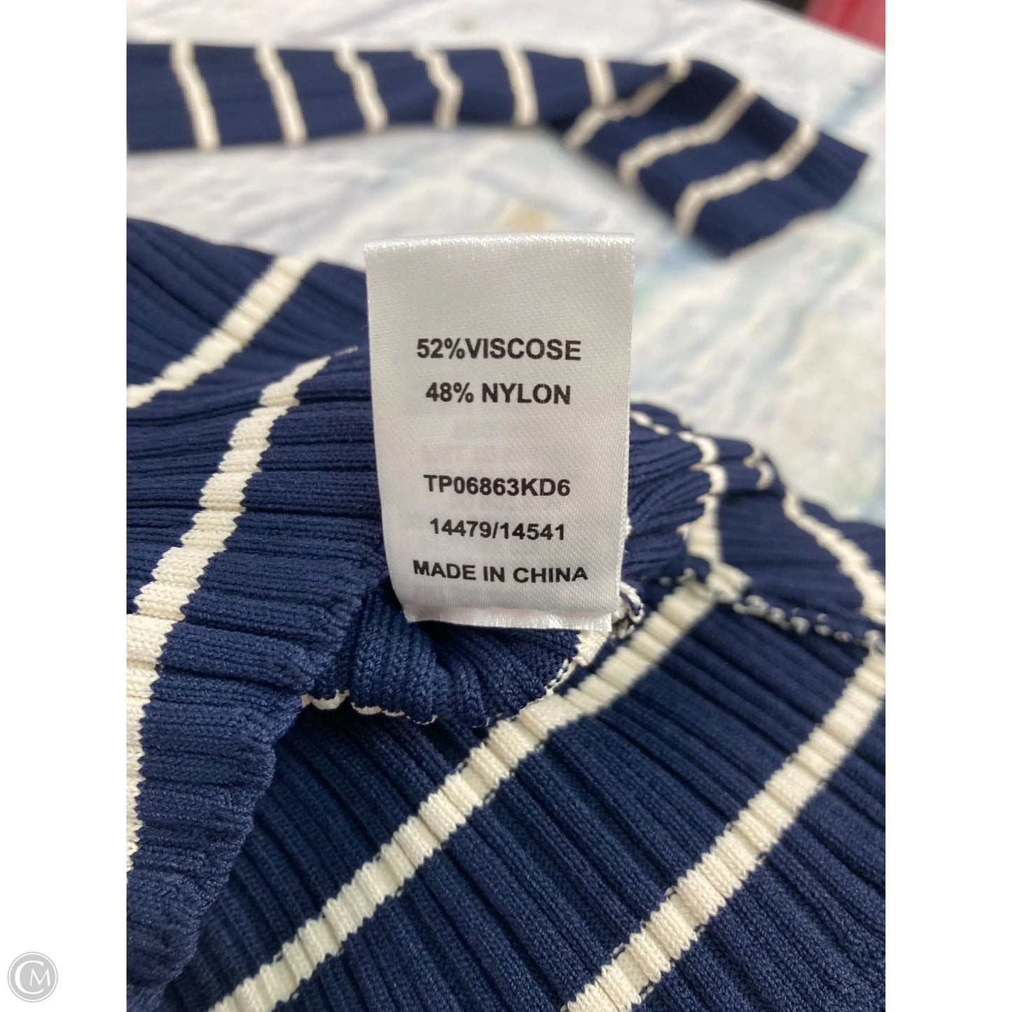 Top Long Sleeve By Meshki In Blue & White, Size: M