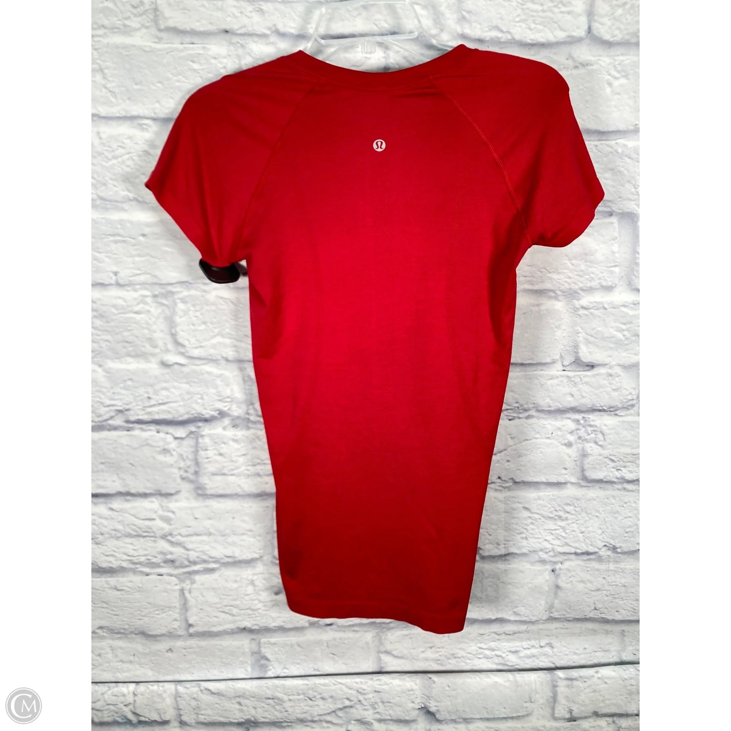Athletic Top Short Sleeve By Lululemon In Red, Size: 6