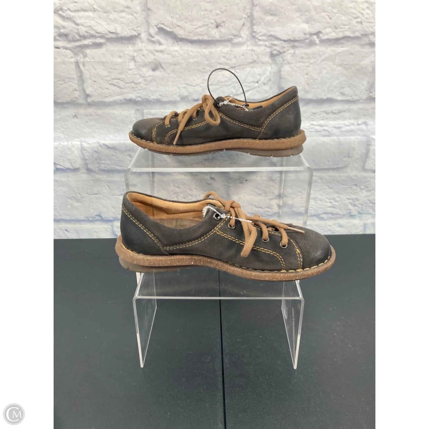 Shoes Flats By Born In Brown, Size: 6.5