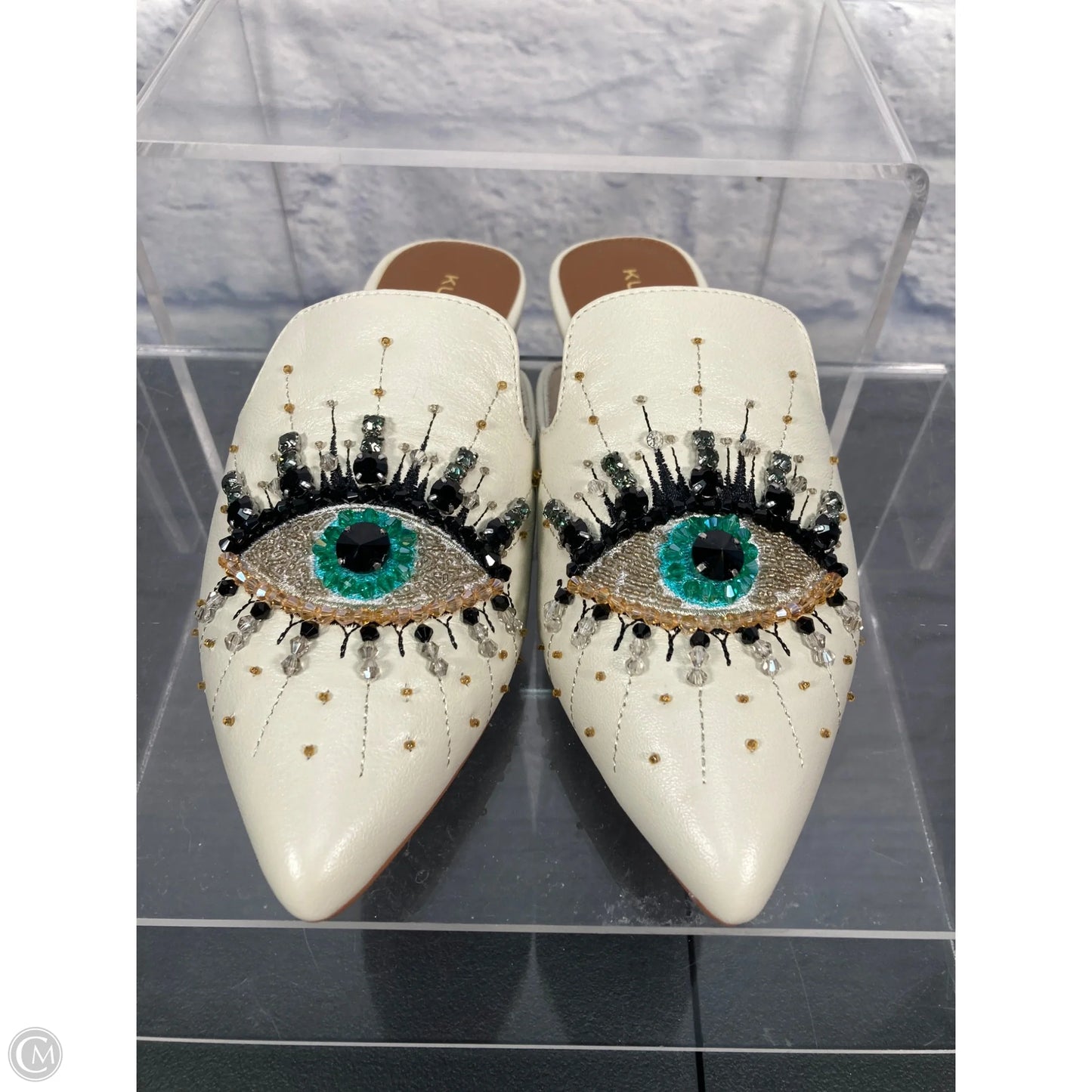 Shoes Designer By Kurt Geiger In Cream, Size: 6