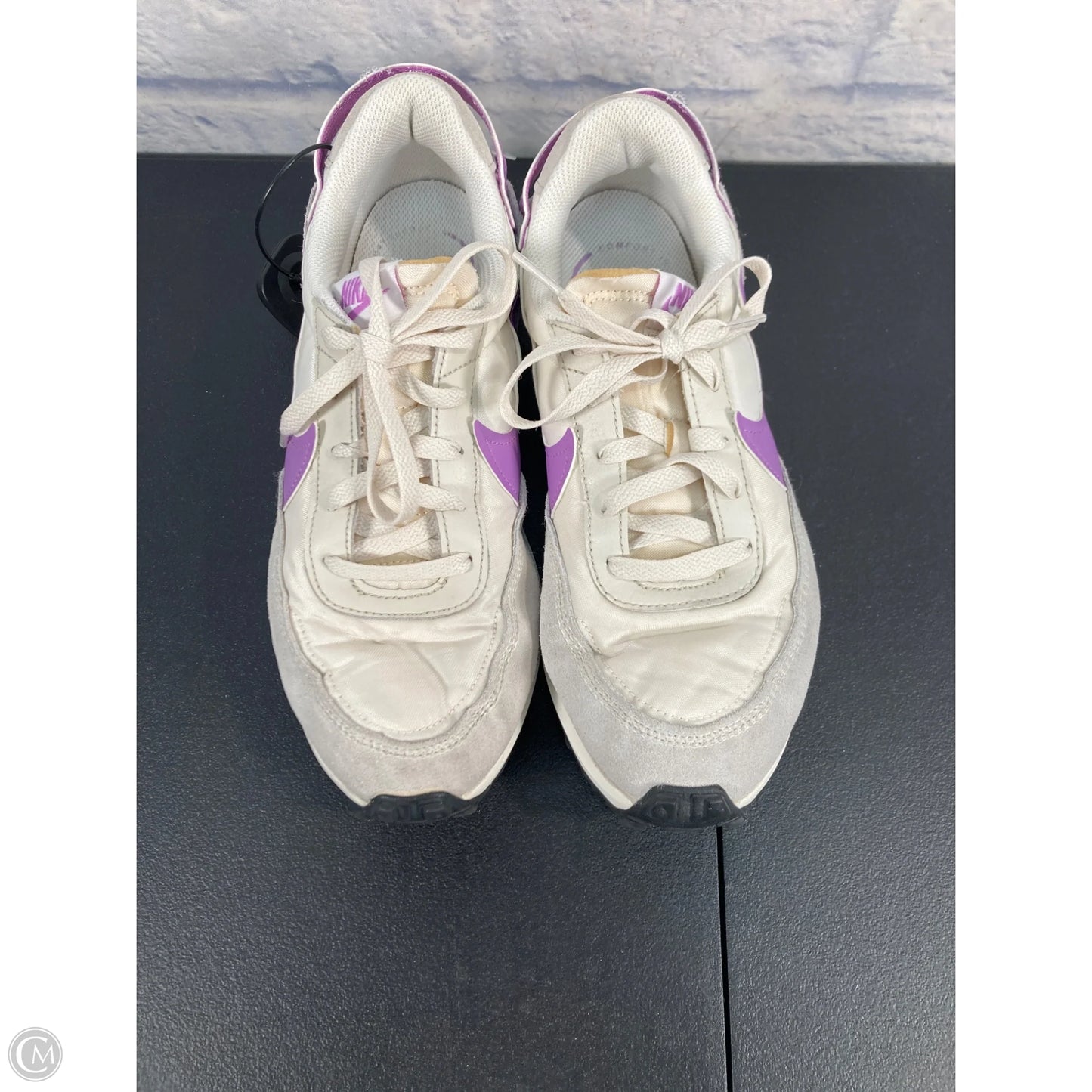 Shoes Athletic By Nike In Cream & Purple, Size: 9.5