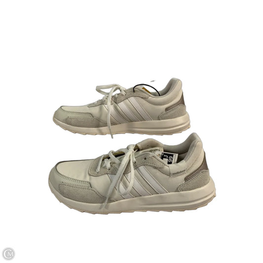Shoes Sneakers By Adidas In Cream, Size: 8