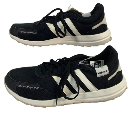 Shoes Sneakers By Adidas In Black & White, Size: 8