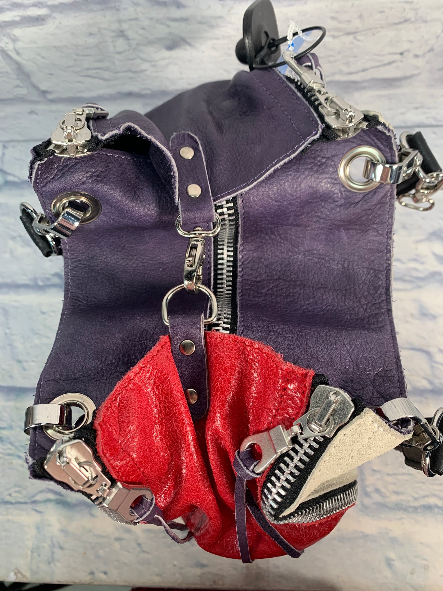 Handbag Leather By Clothes Mentor, Size: Medium