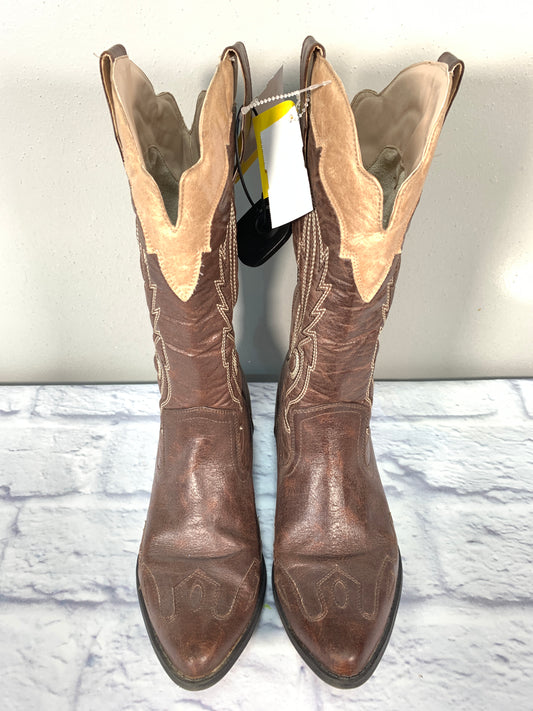 Boots Western By Coconuts  Size: 9.5